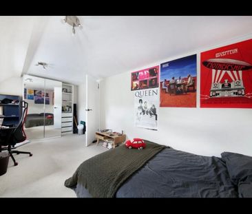 6 Bed Semi-Detached House, Palewell Park, SW14 - Photo 4