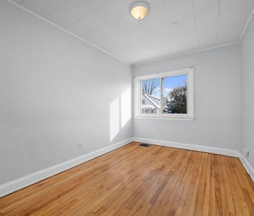 For Lease - 131 Dagmar Avenue Unit# 2, Vanier and Kingsview Park, O... - Photo 6