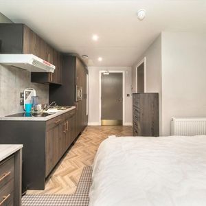 Studio to rent - Photo 2