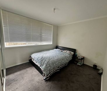 Neat & Homely 2 Bedroom Unit! - Photo 1