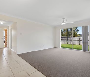 Modern and Spacious Living in Victoria Point ! - Photo 1
