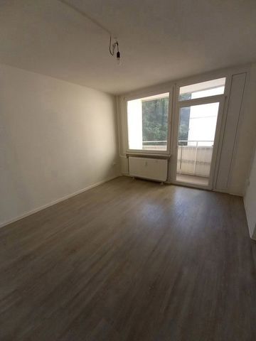 Kleine 2 Raumwohnung in zentraler Lage - Anmietung im Juni noch möglich - Photo 4