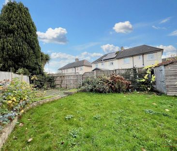 3 bedroom semi-detached house to rent - Photo 5