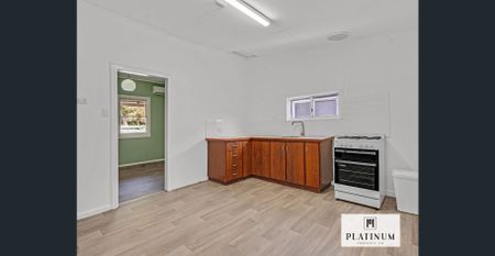 Comfortable & Convenient: 3-Bedroom Home with Modern Upgrades - Photo 4