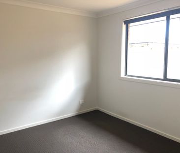 Beautifully Presented Home - Photo 5