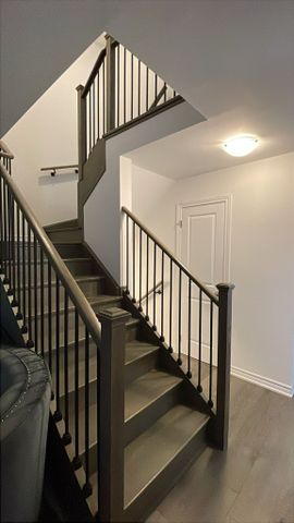 For Lease - 16 Wagon Lane, Barrie, Ontario - Photo 4