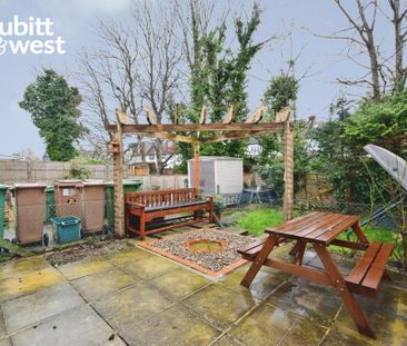 2 bedroom maisonette to rent - Photo 3