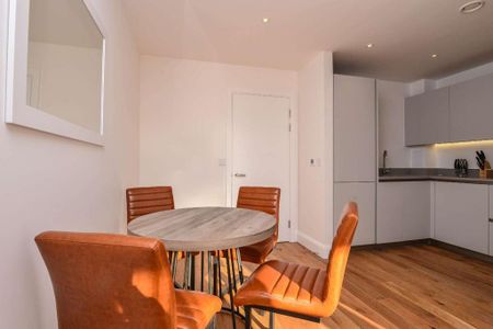 2 bedroom flat to rent - Photo 3