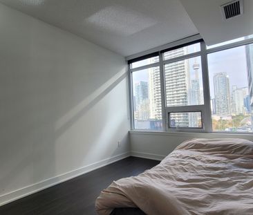 For Lease - 19 Bathurst Street Unit# 1009, Toronto, Ontario - Photo 1