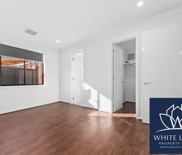 Modern, Spacious Family Living in the Heart of Melton South - Photo 5