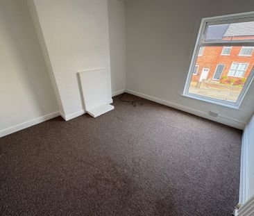 HolbrookStreet, HEANOR - Photo 3