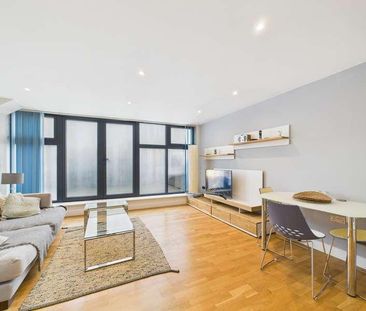 Market Place, RG1 - Photo 1