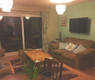 3 bedroom terraced house to rent - Photo 3