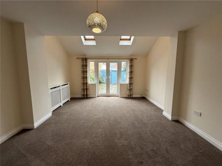 3 bedroom terraced house to rent - Photo 2