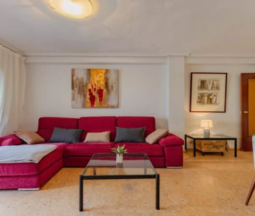 2-bedroom apartment for rent in Ciutat Jardí, Valencia - Photo 6