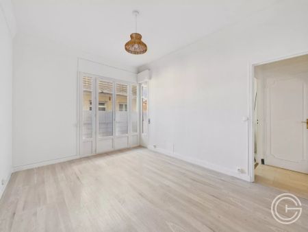3 PIECES VIDE 84M² - 16 RUE FREDERIC PASSY - NICE FLEURS - Photo 2