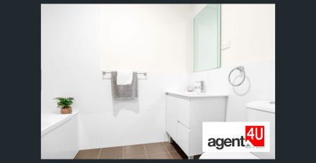 Close to Station & Shops - Photo 3