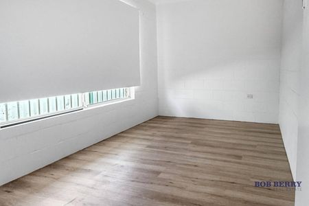 Freshly Renovated 2-bedroom Unit in Convenient South-Central Location - Photo 3
