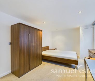 2 bedroom flat to rent - Photo 4