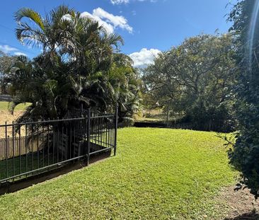 Eagleby - Photo 1