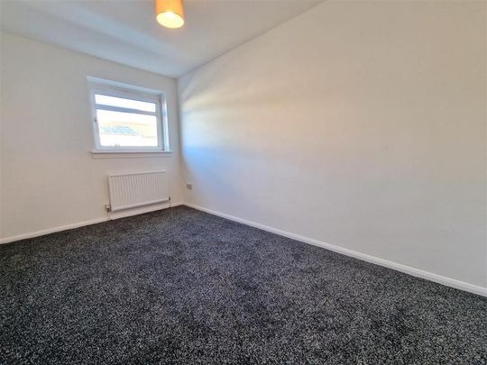 4 bedroom terraced house to rent - Photo 1