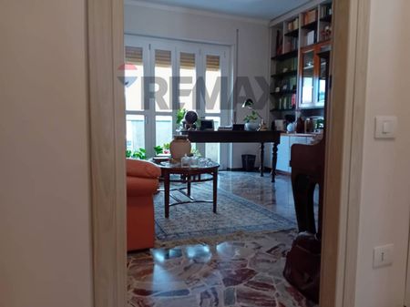 Quadrilocale viale Duca d'Aosta 13, Centro, Borgosesia - Photo 2