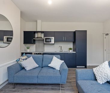 Apartment 4 24 Wellington Park, Belfast BT9 6DL - Photo 1