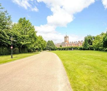 Holloway Drive, Virginia Water, GU25 - Photo 1