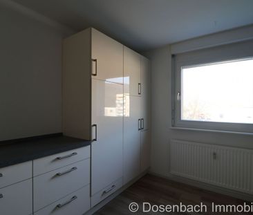 Frisch renovierte 3-Zimmer-Wohnung im 4. Obergeschoss mit Lift und ... - Photo 5