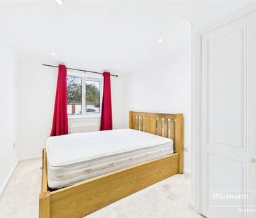 Benham Drive, Spencers Wood, Reading, Berkshire, RG7 - Photo 2