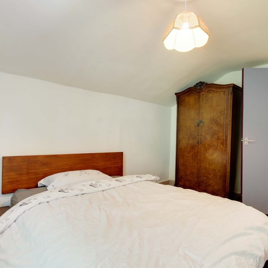 3 Bed Flat, Foulden Road, N16 - Photo 1