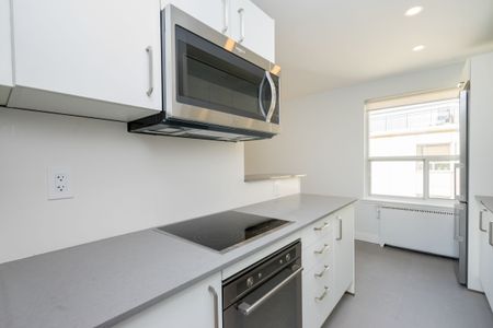 111 Lawton Boulevard - Photo 5