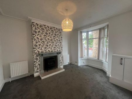 3 bedroom end of terrace house to rent - Photo 4