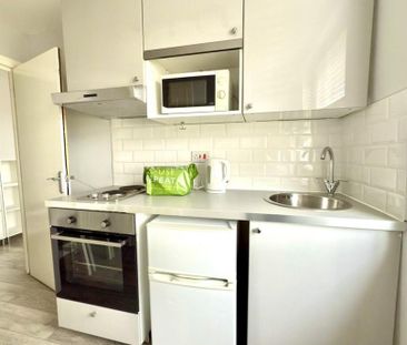 Studio to rent - Photo 2