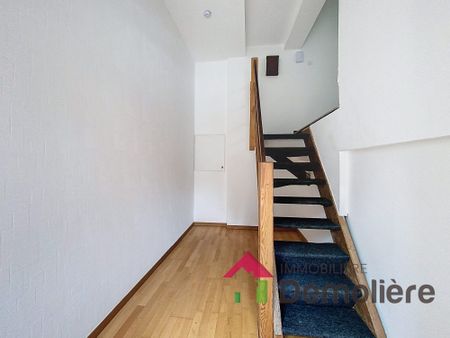 2 pièces en duplex avec parking et cave - Photo 2