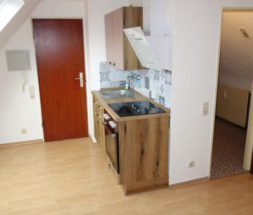 EXKLUSIV RENOVIERT HELL + RUHIG LAMINAT DUSCHBAD PANTRYKÜCHE 1-ZIMM... - Foto 1