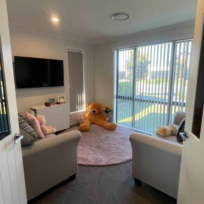 A Place to Call Home in Clarks Beach - Photo 1