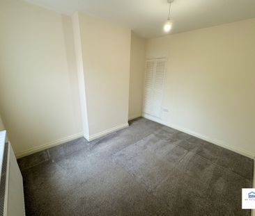 3 Bedroom Terraced - Photo 6