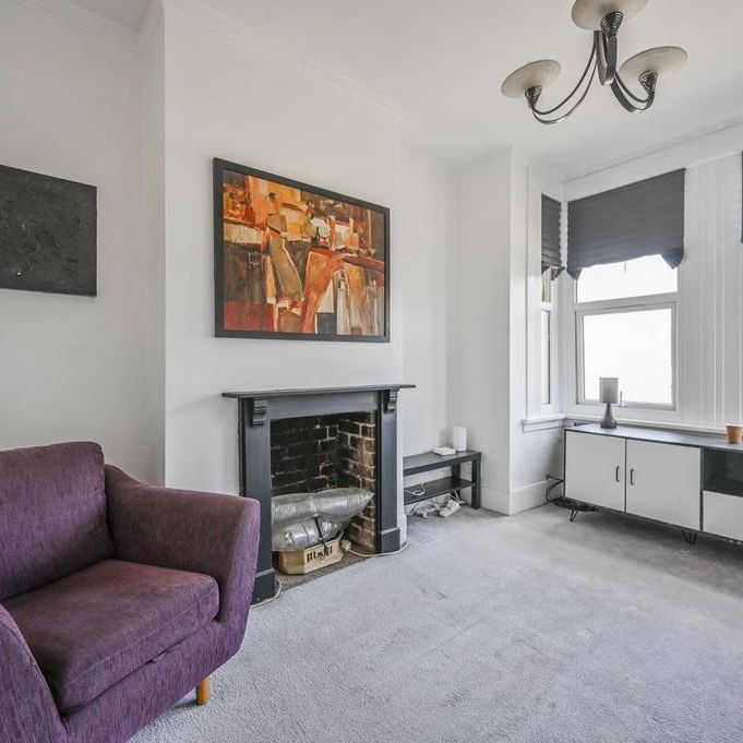 2 bedroom maisonette to rent - Photo 1
