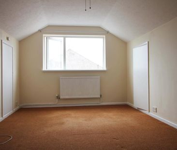 2 bedroom semi-detached house to rent - Photo 3