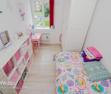 3 bedroom apartment to rent - Photo 1