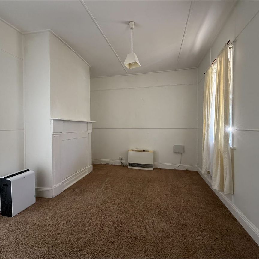 The perfect house for a mad Cats Fan! - Photo 1