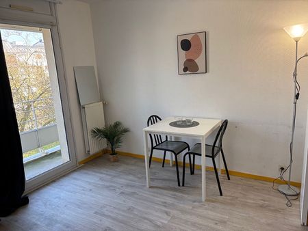 Location Appartement 1 pièce 17m² RENNES 35000 - Photo 2