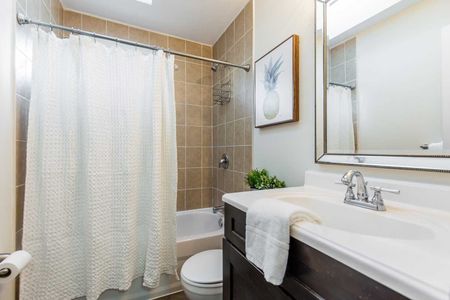 For Lease - 4 Barkwood Court Unit# Upper, Brampton, Ontario - Photo 4