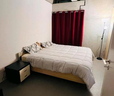 Helle, moderne 2-Zimmer-Wohnung mit Balkon - Photo 1