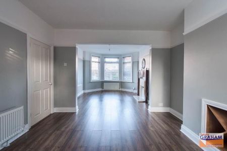 21 Queensberry Park, Rosetta, Belfast, BT6 0HN - Photo 3