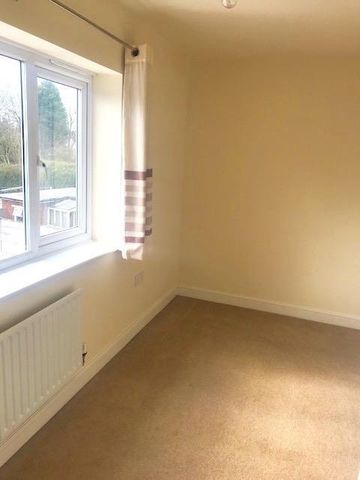 2 bedroom townhouse to rent - Photo 3