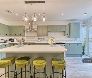 1 bedroom in a house share to rent - Photo 4