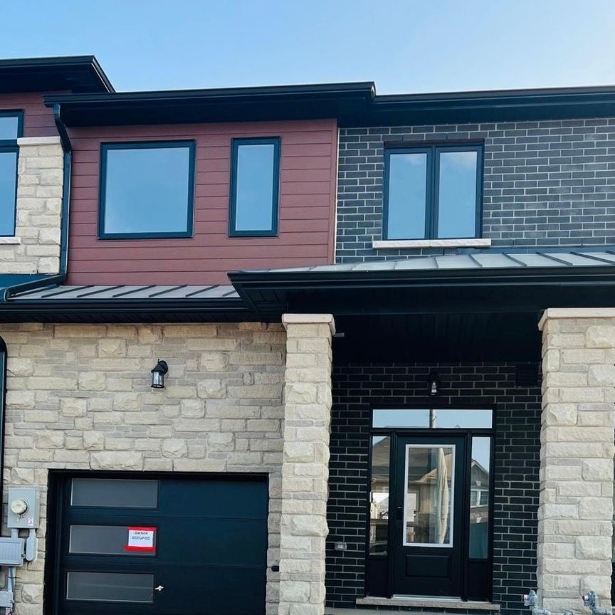 For Lease - 235 Lormont Boulevard Unit# Lot #3, Hamilton, Ontario - Photo 1