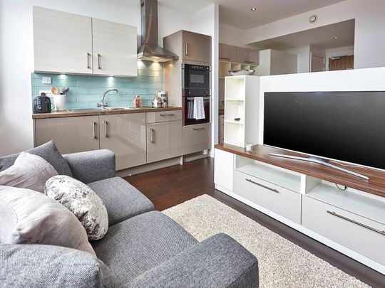 Apt 12, Piccadilly Residence - Photo 1